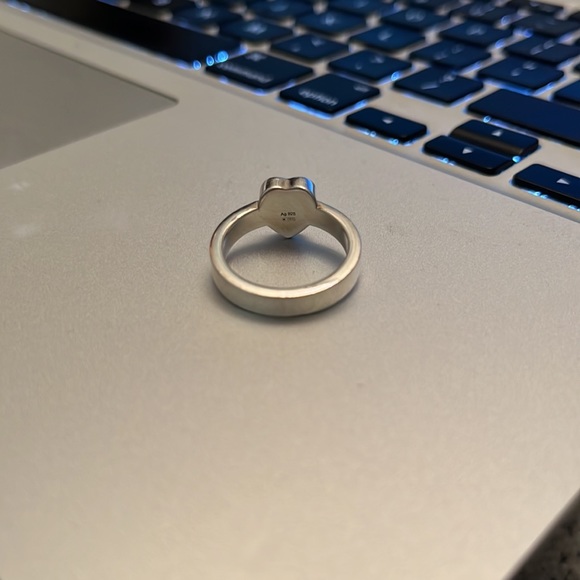 Gucci heart ring 15, 7 1/4 woman’s ring small scratched - Picture 2 of 4